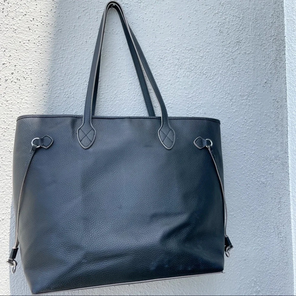 Lodis black pebbled leather tote bag - Picture 8 of 11